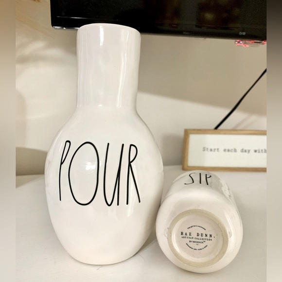 RAE & DUNN Bedside Water Carafe - Picture 3 of 5